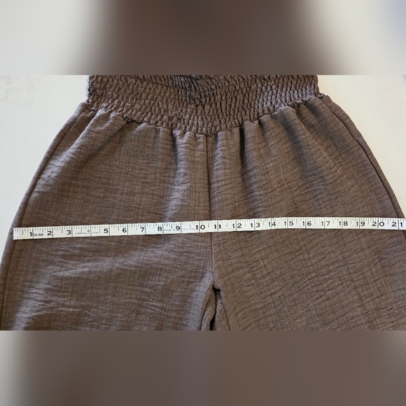 Chic Wide-Leg Pants in Charcoal - Picture 6 of 8